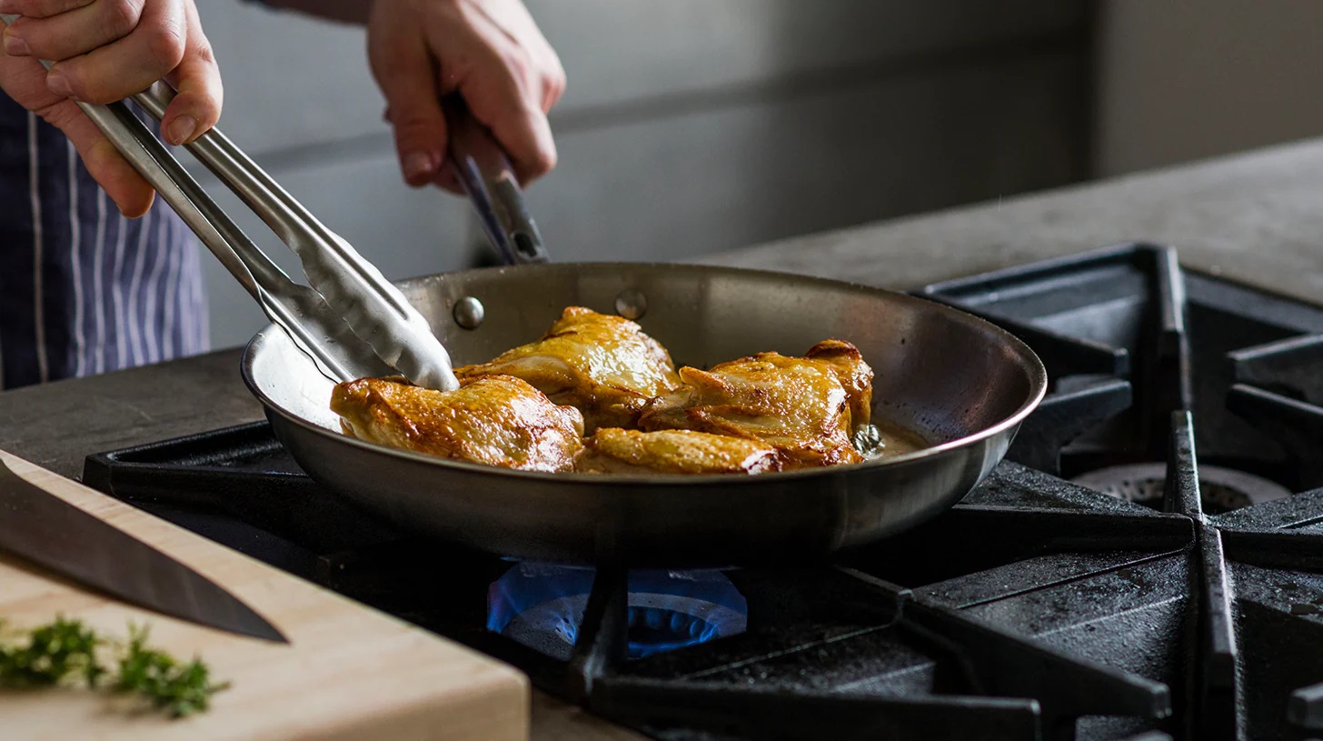 Skillet vs Frying Pan: Which Is Right for Your Cooking Needs?