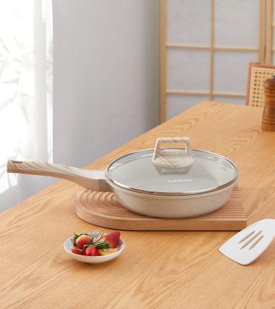 20cm Ceramic Titanium non stick frying pan,With Lid ,Suitable all stoves